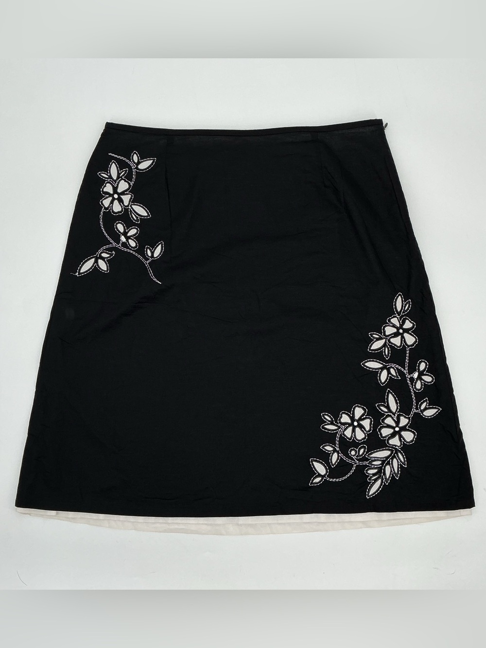 Talbots Ladies Black Floral Embroidered A-Line Skirt